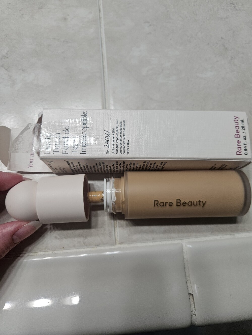 NWT Rare Beauty Liquid Touch Weightless Foundation